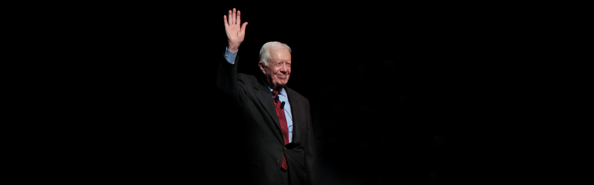 jimmy carter speaks to the crowd at uf